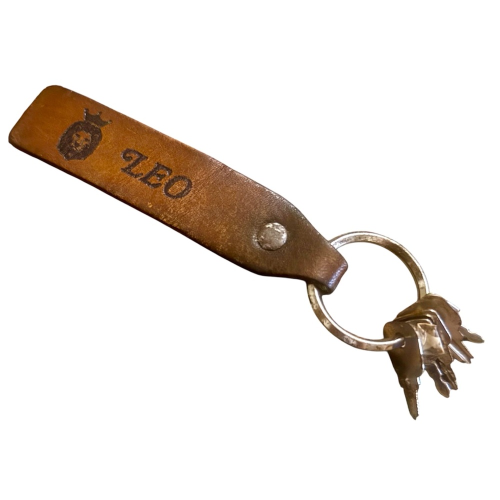 Vintage Leather Name Keychain “Leo”‎ with a Lion & 5 Old Keys Leo Gift Unisex